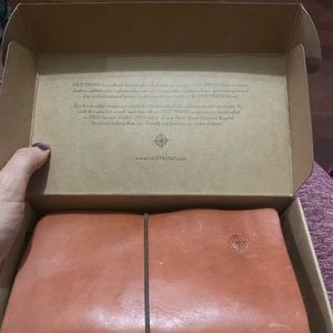 Old trend Nomad leather organizer wallet